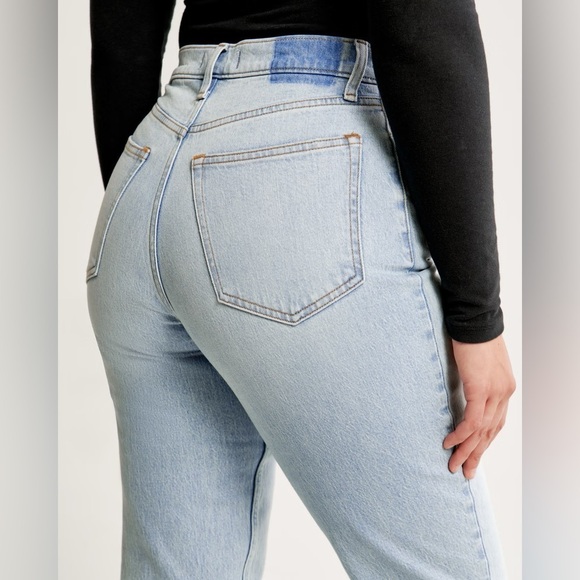 Abercrombie & Fitch Curve Love Ultra High Rise 90s Straight Leg Jeans - Picture 5 of 12